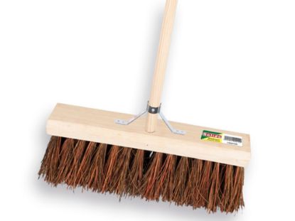 Afbeeldingen van SOLIDE Stadsbezem 36CM met stokhouder en IKAPÉ steel 150X2,8CM