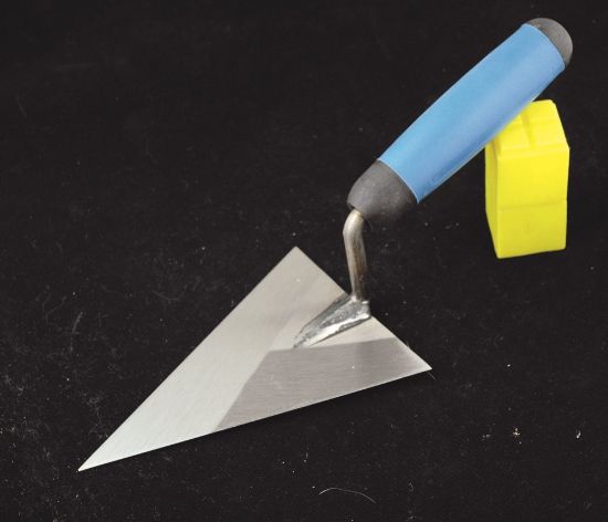 Afbeeldingen van JUNG Pleistertroffel Holland spits softgrip 140MM